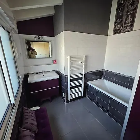 Villa Avec Piscine A 10 Min Des Plages *